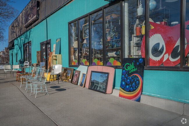 One of the many vintage shops along Minnehaha Avenue in Howe.