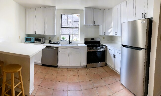 7100 Zimpel St unit C, New Orleans, LA 70118 - photo 6