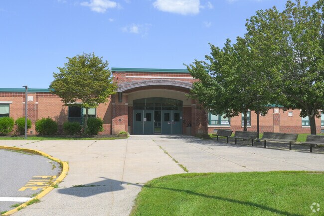 Students of Randolph Downtown attend Randolph Community Middle School for 6th-8th grade.
