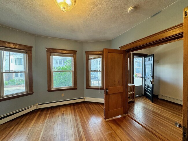 29 Frederick Ave unit 1, Medford, MA 02155 - photo 6