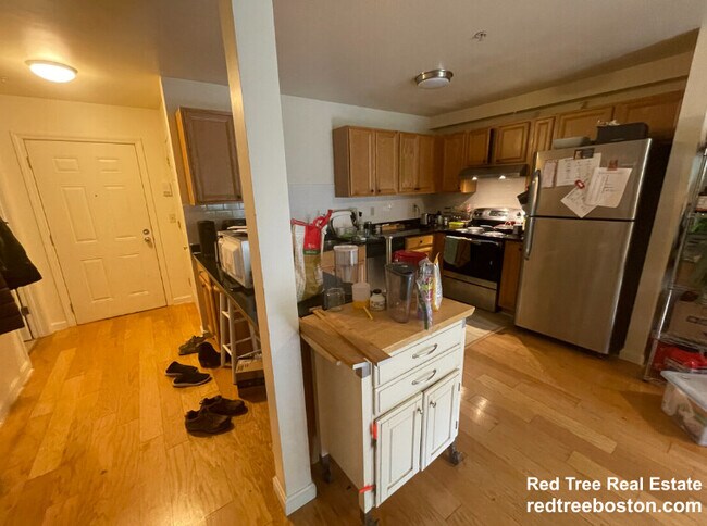 34 Raymond St unit 34A, Allston, MA 02134 - photo 4