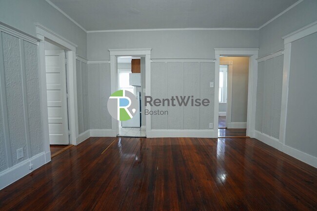 25 Linden St unit 1, Allston, MA 02134 - photo 2