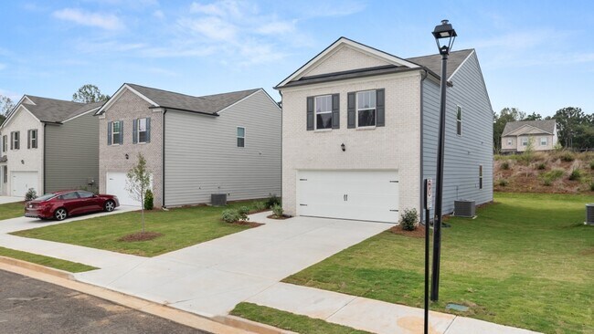 4436 Manor Hill Dr, Union City, GA 30291 - photo 2