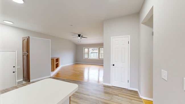 2521 Hopkins Ave, Lansing, MI 48912 - photo 2