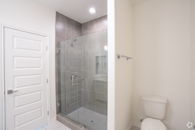 St. Jude - Primary Bathroom