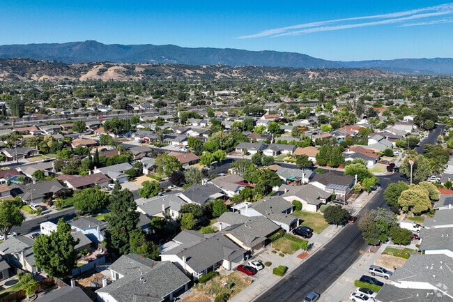 Miner offers peaceful suburban living with easy access to local shopping and amenities.