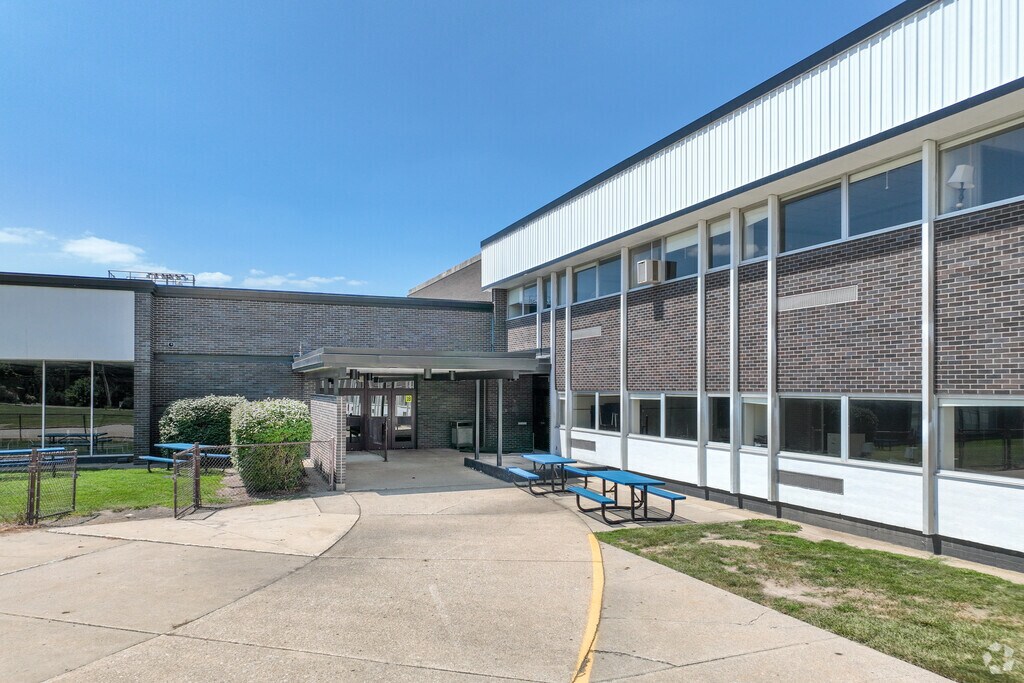 Jackson Middle School