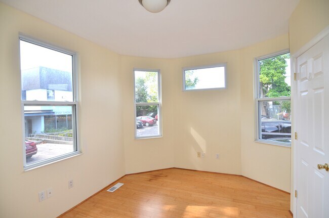 4213 Brownway Ave, Cincinnati, OH 45209 - photo 6