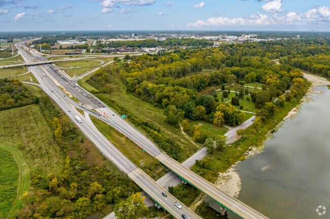Maumee residents enjoy direct access to Interstate 475.
