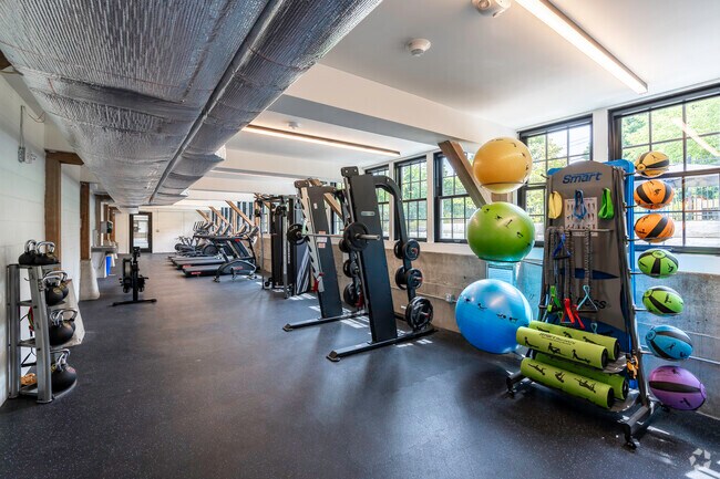 The Overlook, Weymouth, MA 02189 - photo 5