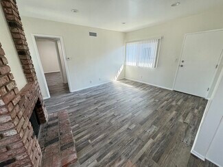 5382 Circle Dr Unit 2, Sherman Oaks, CA 91401