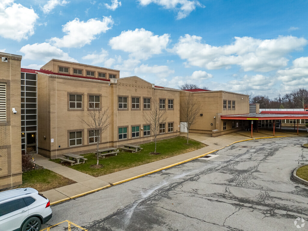 Pittsburgh South Brook is grades 6-8.