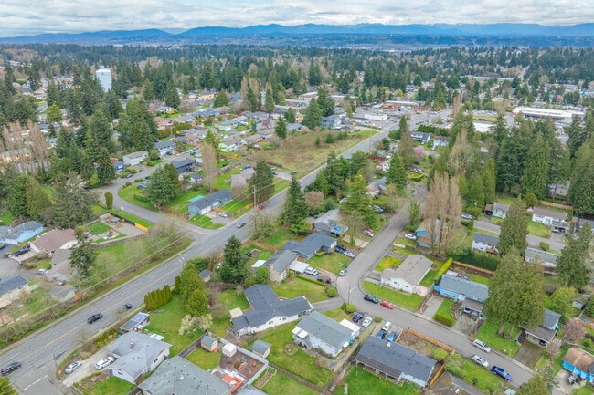 The Laurelwood neighborhood is a charming PNW residential community.