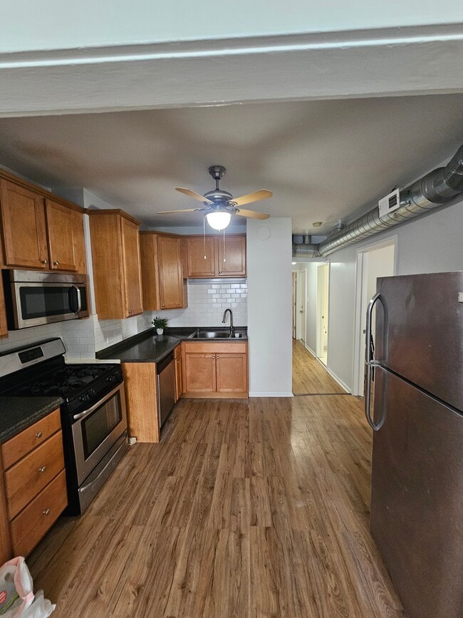 2125 N Lorel Ave unit Garden bedroom for r, Chicago, IL 60639 - photo 3