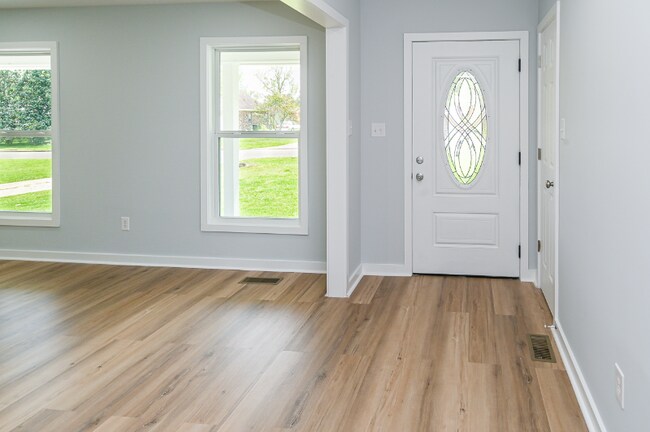 1304 Aston St, Athens, AL 35611 - photo 5