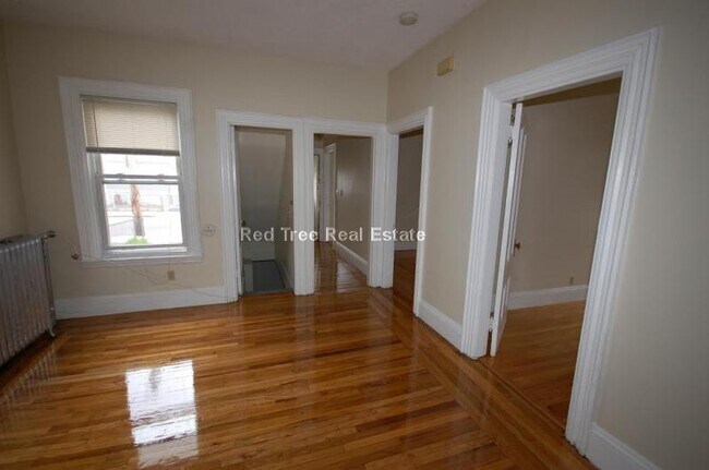 33 Pratt St unit 1, Allston, MA 02134 - photo 6
