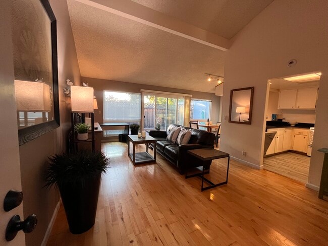 1369 Cherrywood Square, San Jose, CA 95117 - photo 3