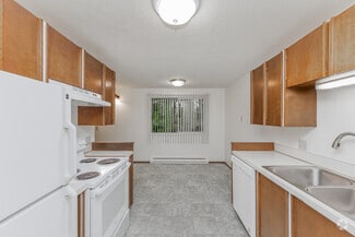 9229 S 244th St, Kent, WA 98030