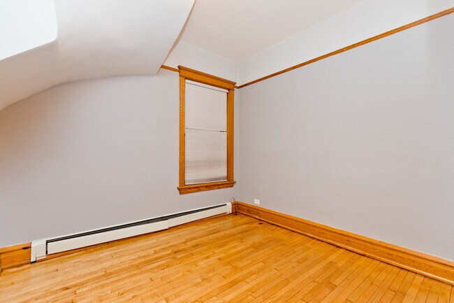 3712 N Magnolia Ave unit 1, Chicago, IL 60613 - photo 7