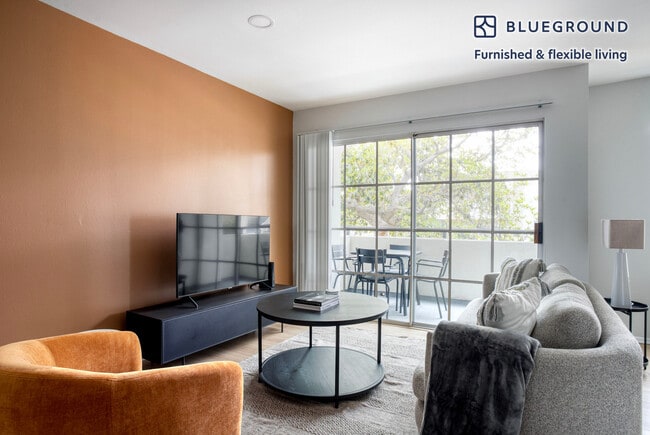 960 N Alfred St unit FL2-ID1064, West Hollywood, CA 90069 - photo 2