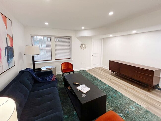 1405 21st St NW unit ID1360095P, Washington, DC 20036 - photo 3