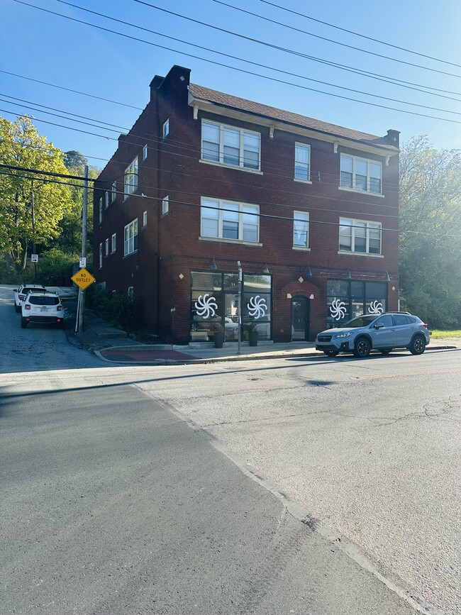 4002 Eastern Ave, Cincinnati, OH 45226
