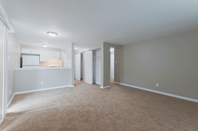 Crossing at Northpointe Apartments, Florissant, MO 63033 - photo 7