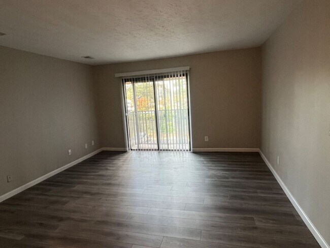 1310 Old Manor Rd, Columbia, SC 29210 - photo 7