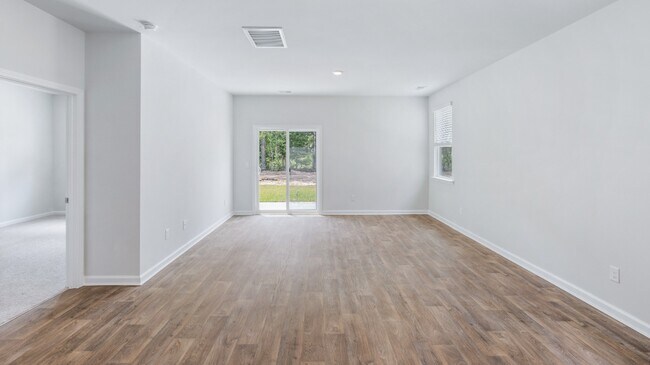 574 Settings Dr E unit 36205376, Yemassee, SC 29945 - photo 7