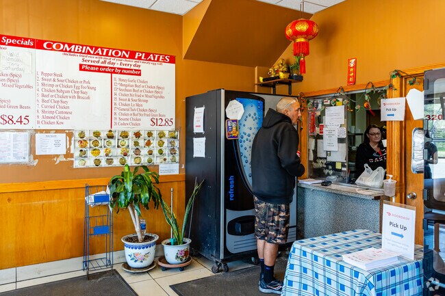 Cantonese Gourmet South has offered tasty meals in Southside Business District for 30 years.