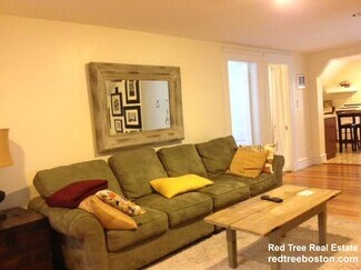 99 Manthorne Rd Unit 3, Boston, MA 02132