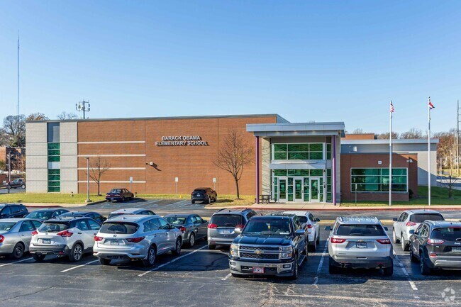 Barack Obama School serves grades 1 through 8 and is graded C-minus by Niche.