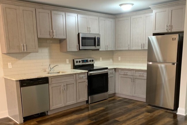 998 N Washington Ave unit 998 WASHINGTON AVE, Green Brook, NJ 08812 - photo 4