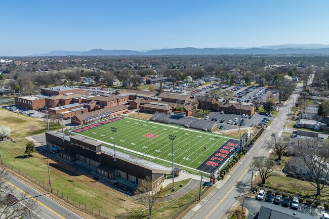 The Maryville High School features a large yard and courtyard space for students in Tennesee.