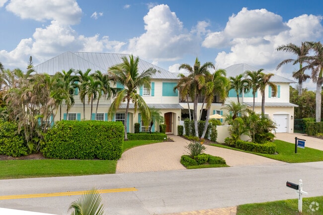 Larger lots in Naples Park can accommodate bigger custom built homes.