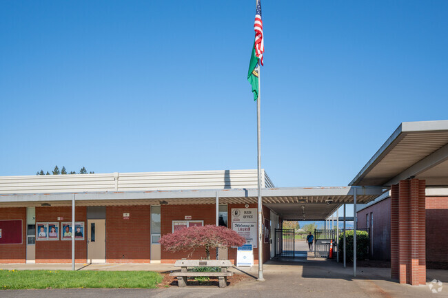 Laurin Middle School 05