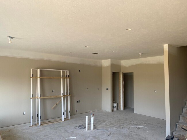 4237 Stratton Blvd SE, Grand Rapids, MI 49512 - photo 5