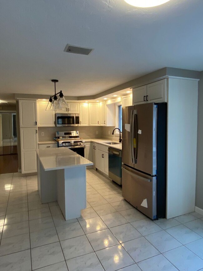 42 Belfield Dr, Johnston, RI 02919 - photo 4