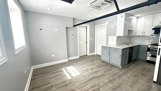 1214 W Rosemont Ave unit 1224-G, Chicago, IL 60660 - photo 6