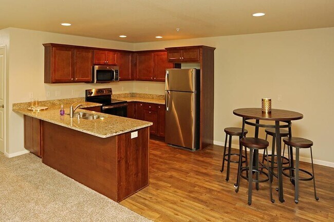 PHANTOM WOODS ESTATES, Mukwonago, WI 53149 - photo 2