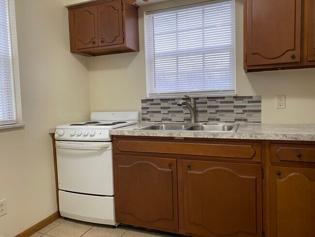 Eat-in Kitchen