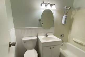 2500 Topsfield Rd Unit 410, South Bend, IN 46614