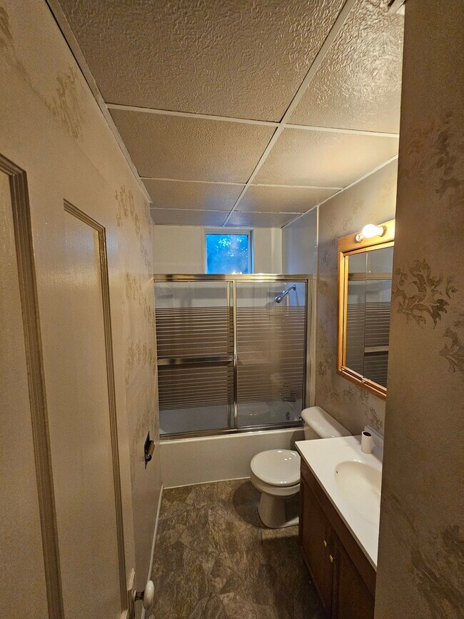 545 S Douglas Ave unit 2, Springfield, IL 62704 - photo 7