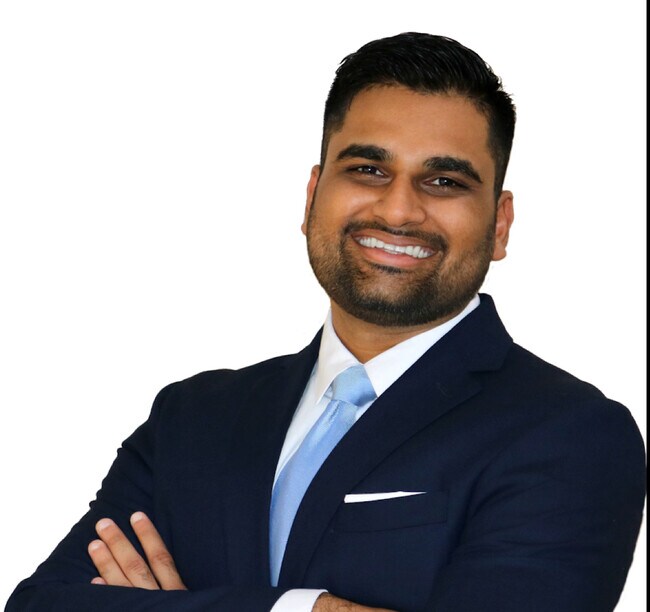 Agent Photo