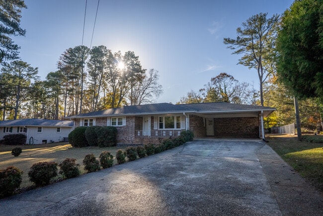 4698 Garrett Dr SW, Mableton, GA 30126 - photo 3