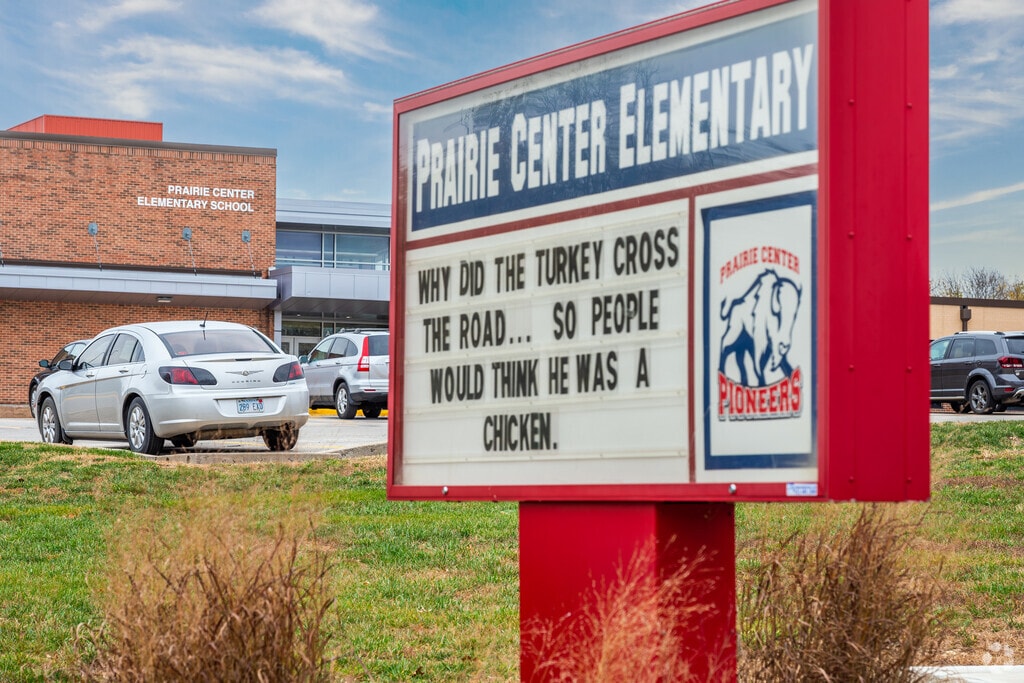 Prairie Center Elementary is located in Olathe, Kansas.