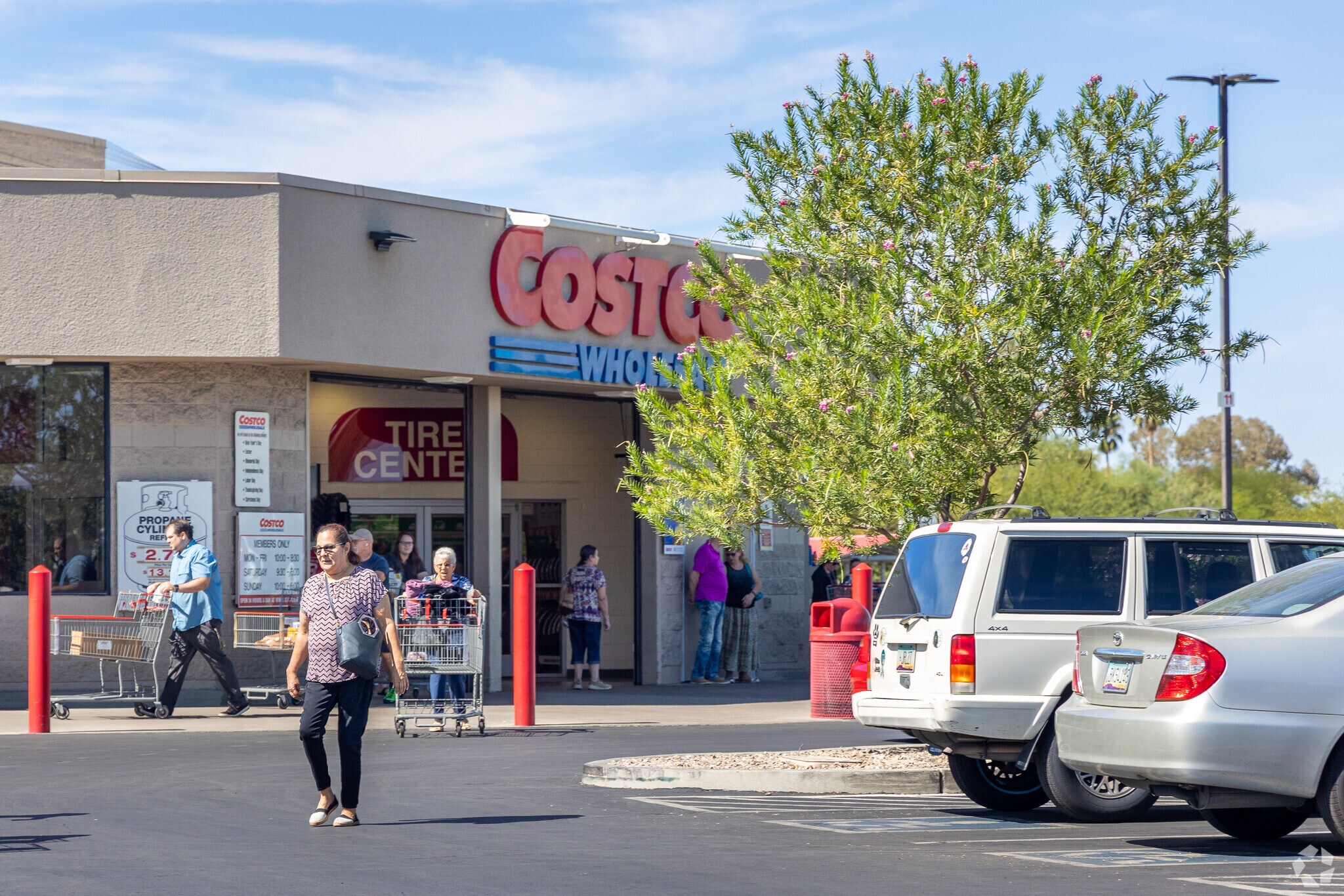 Deep inside the Casas de Carlos neighborhood you'll find Costco and a few other retail stores.
