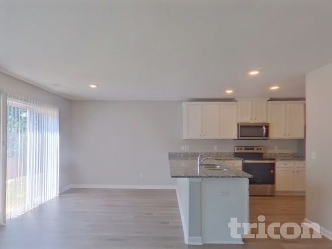 2124 Southlea Dr, Inman, SC 29349 - photo 4