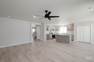 3249 N Waterbrook Way, Star, ID 83669