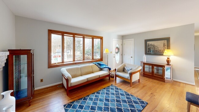 1015 Nicodemus Rd, Reisterstown, MD 21136 - photo 2